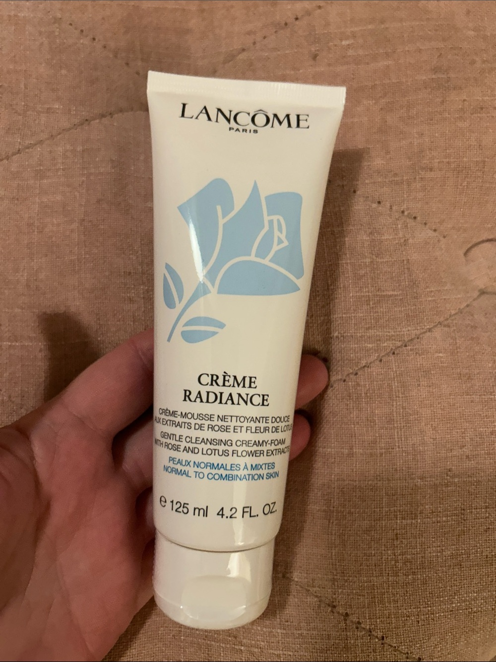 Crème Radiance Gentle Cleansing Cream - White with Light Blue. New and sealed